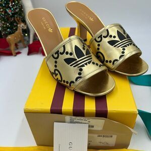 Women’s Gucci X Adidas slide sandals size 39 made in Italy